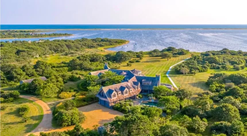 Man Found Dead in Water Near Obama's Martha's Vineyard Estate