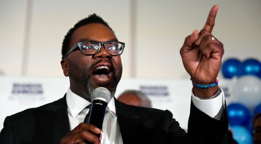 Will Crooks in Chicago Get Rich Fast Off The Migrant Crisis?